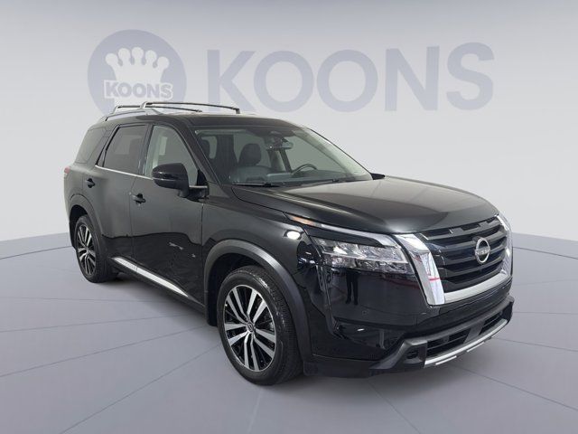 2023 Nissan Pathfinder Platinum
