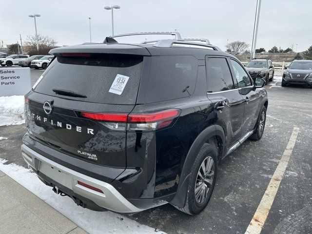 2023 Nissan Pathfinder Platinum