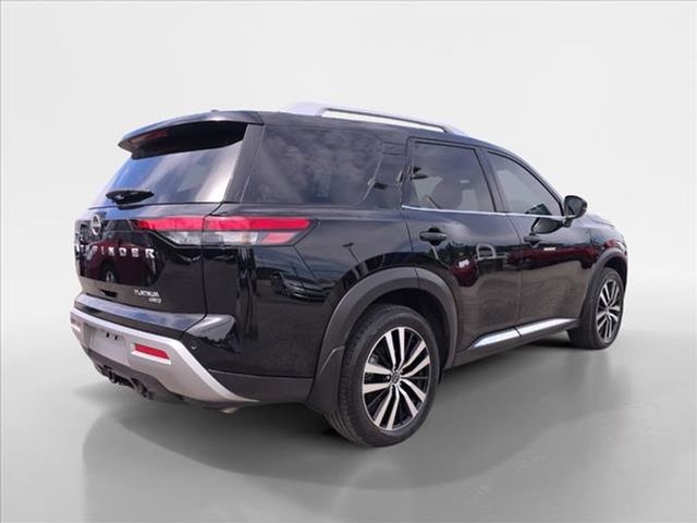 2023 Nissan Pathfinder Platinum