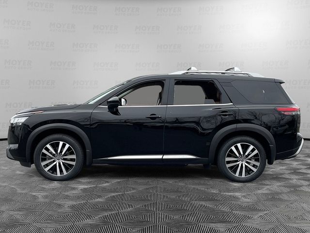 2023 Nissan Pathfinder Platinum