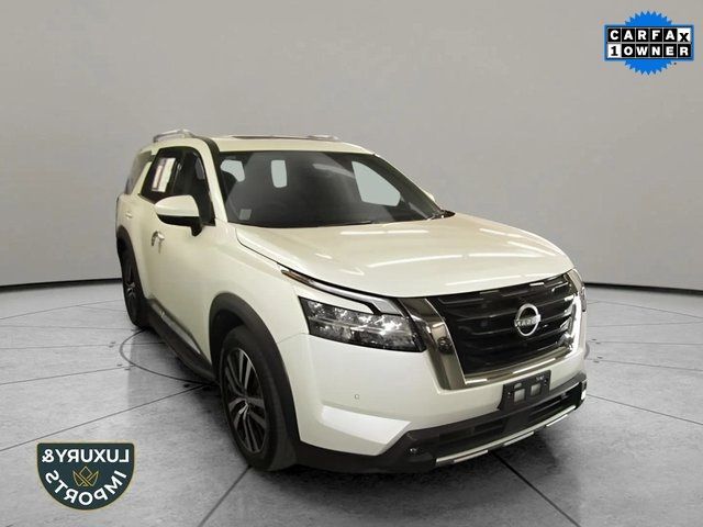 2023 Nissan Pathfinder Platinum