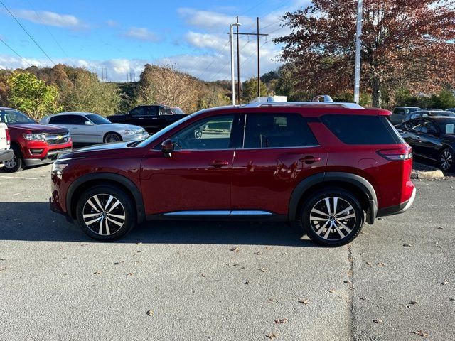 2023 Nissan Pathfinder Platinum