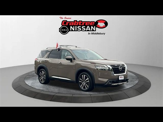 2023 Nissan Pathfinder Platinum