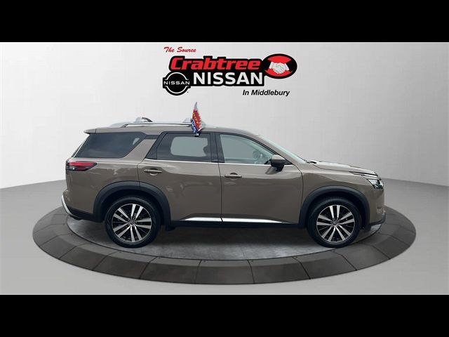 2023 Nissan Pathfinder Platinum