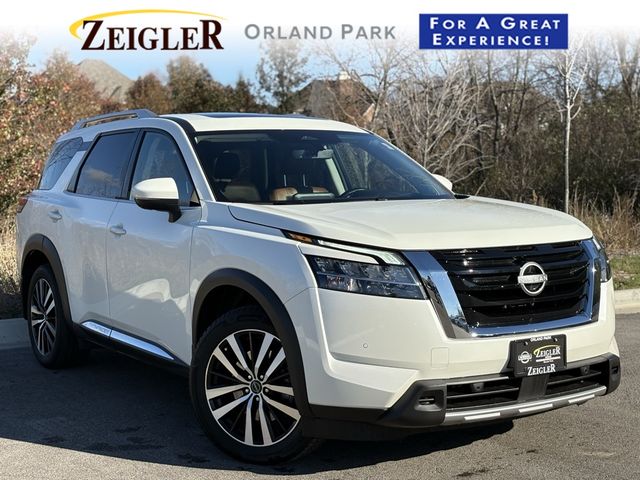 2023 Nissan Pathfinder Platinum