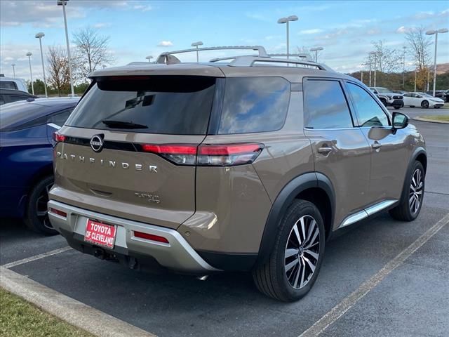 2023 Nissan Pathfinder Platinum