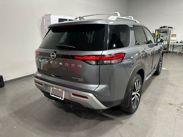 2023 Nissan Pathfinder Platinum