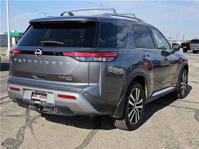 2023 Nissan Pathfinder Platinum