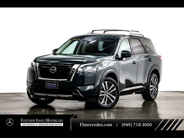 2023 Nissan Pathfinder Platinum