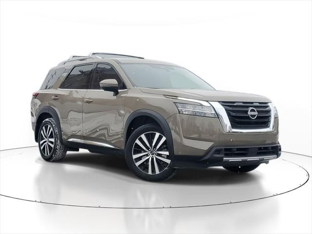 2023 Nissan Pathfinder Platinum