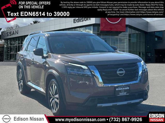 2023 Nissan Pathfinder Platinum