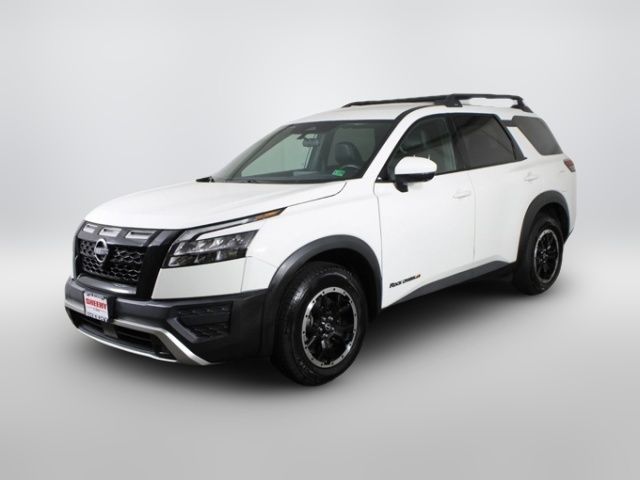 2023 Nissan Pathfinder SV