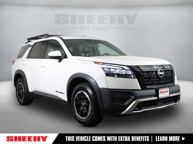 2023 Nissan Pathfinder SV