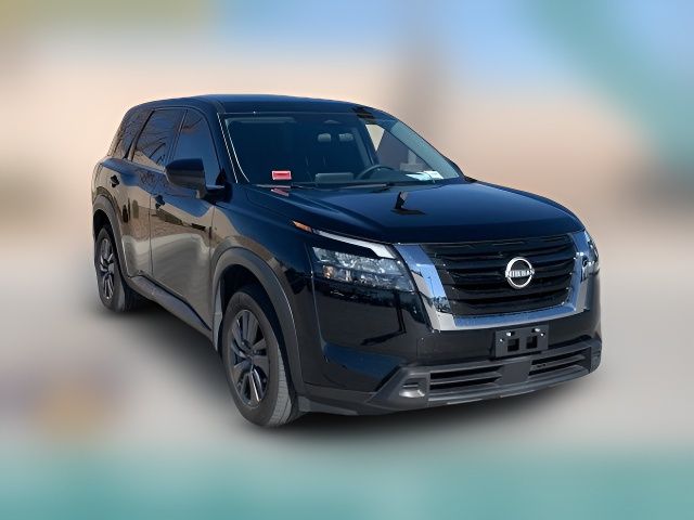 2023 Nissan Pathfinder S