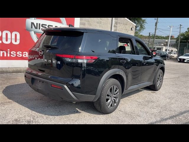 2023 Nissan Pathfinder S