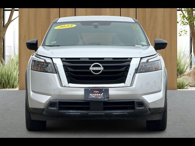 2023 Nissan Pathfinder S