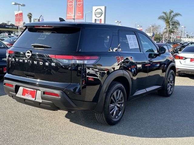 2023 Nissan Pathfinder S