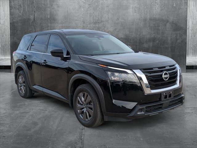 2023 Nissan Pathfinder S