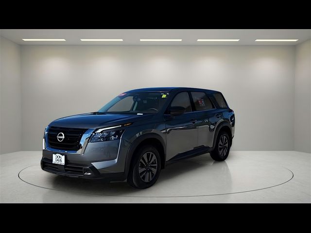 2023 Nissan Pathfinder S