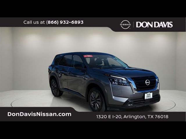 2023 Nissan Pathfinder S