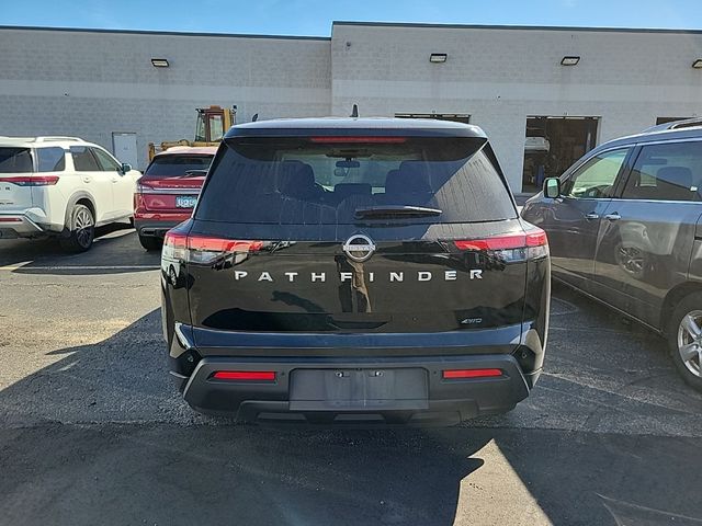 2023 Nissan Pathfinder S