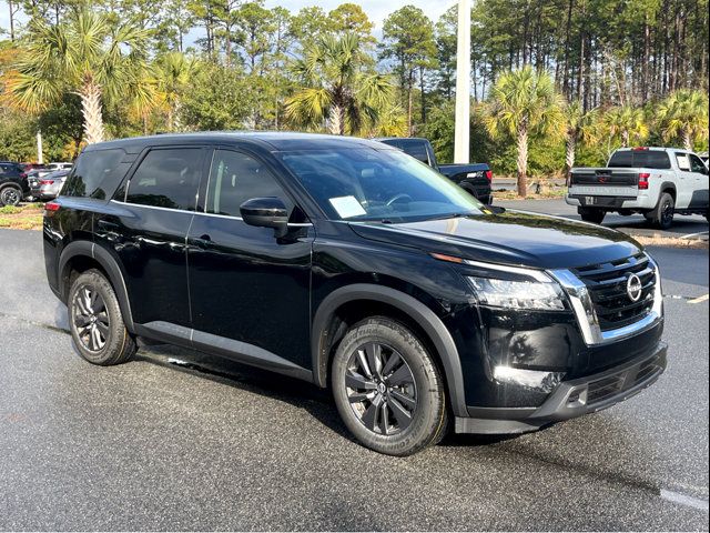 2023 Nissan Pathfinder S