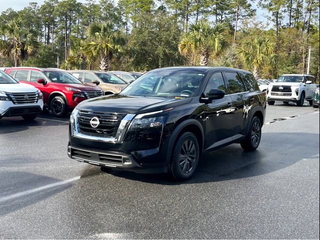 2023 Nissan Pathfinder S