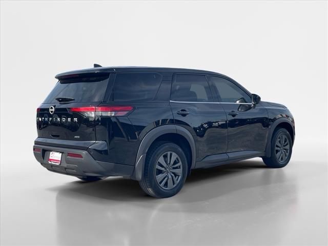 2023 Nissan Pathfinder S