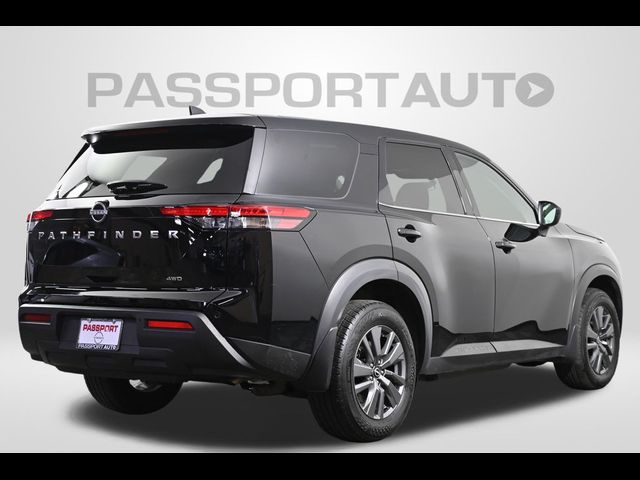 2023 Nissan Pathfinder S