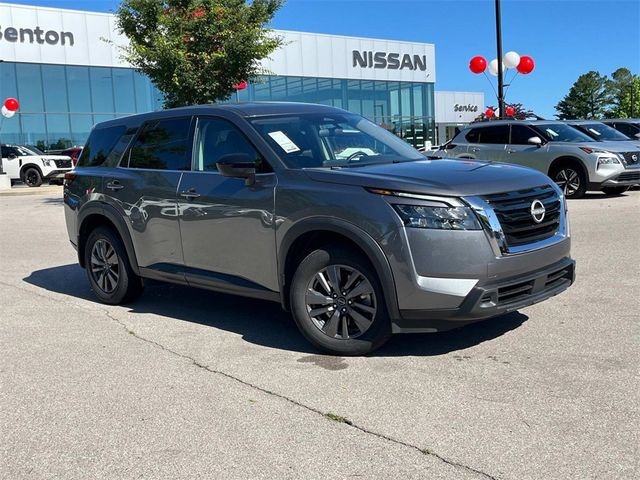 2023 Nissan Pathfinder S