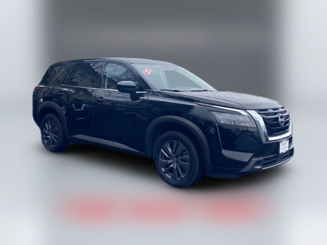 2023 Nissan Pathfinder S