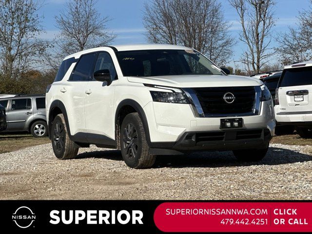 2023 Nissan Pathfinder S