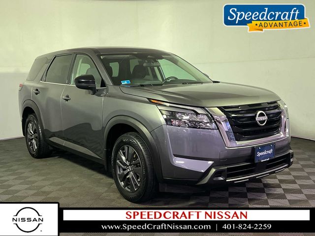 2023 Nissan Pathfinder S