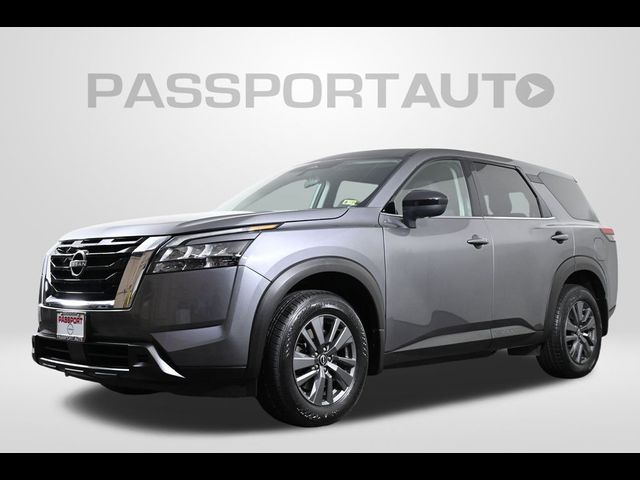 2023 Nissan Pathfinder S