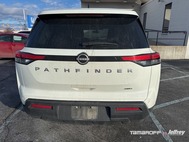 2023 Nissan Pathfinder S