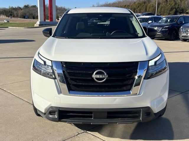 2023 Nissan Pathfinder S