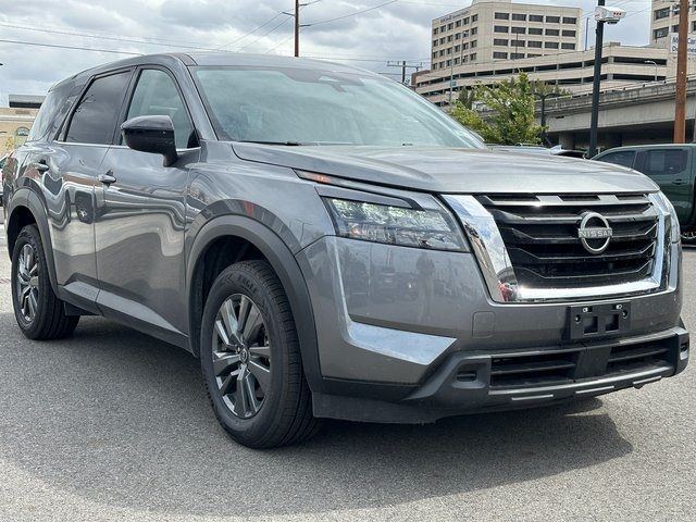 2023 Nissan Pathfinder S