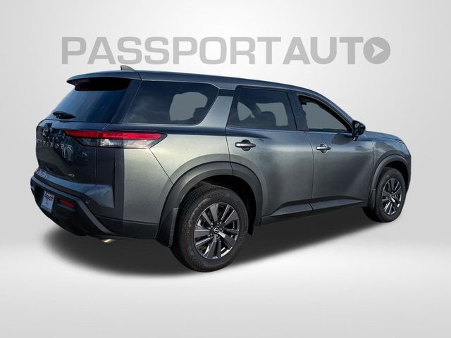 2023 Nissan Pathfinder S