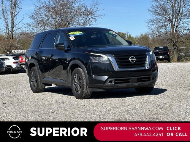 2023 Nissan Pathfinder S