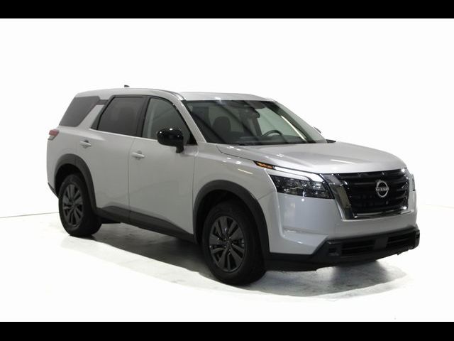 2023 Nissan Pathfinder S