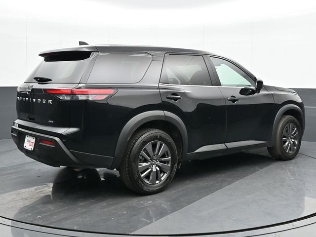 2023 Nissan Pathfinder S