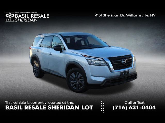 2023 Nissan Pathfinder S