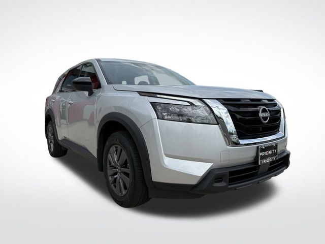 2023 Nissan Pathfinder S