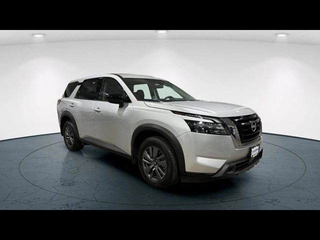 2023 Nissan Pathfinder S