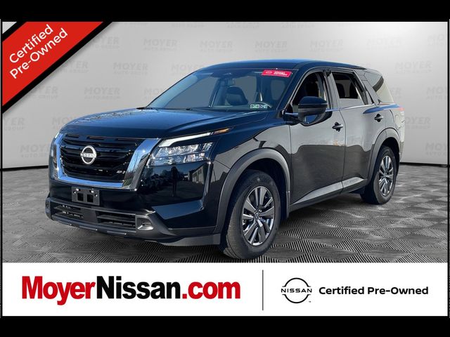 2023 Nissan Pathfinder S