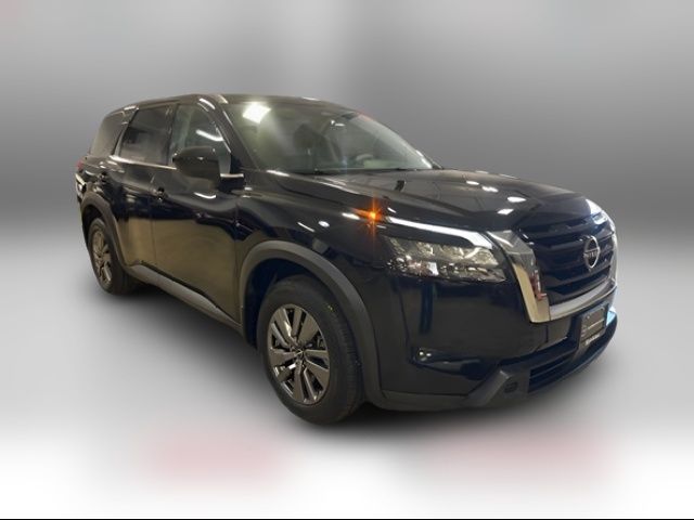 2023 Nissan Pathfinder S