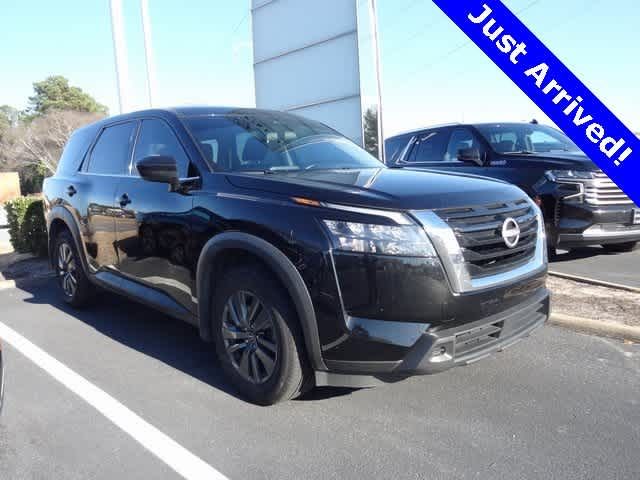 2023 Nissan Pathfinder S