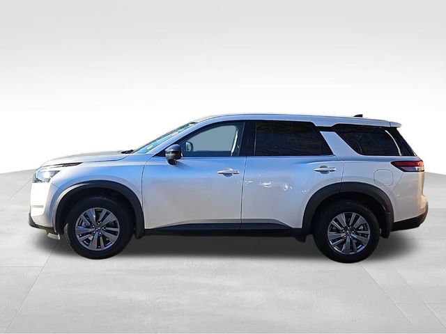 2023 Nissan Pathfinder S