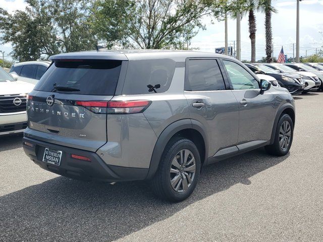 2023 Nissan Pathfinder S