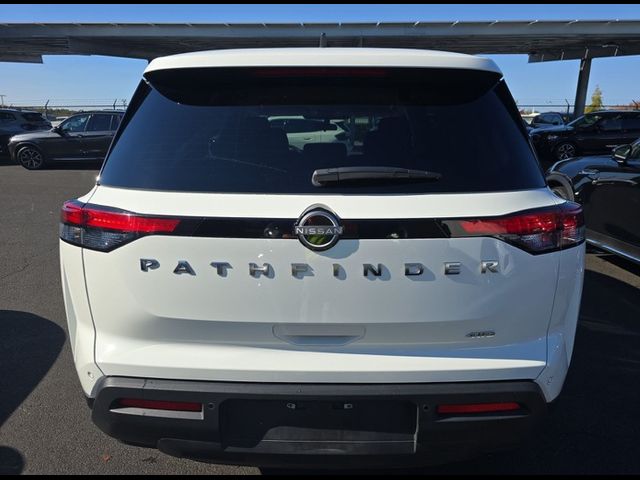 2023 Nissan Pathfinder S